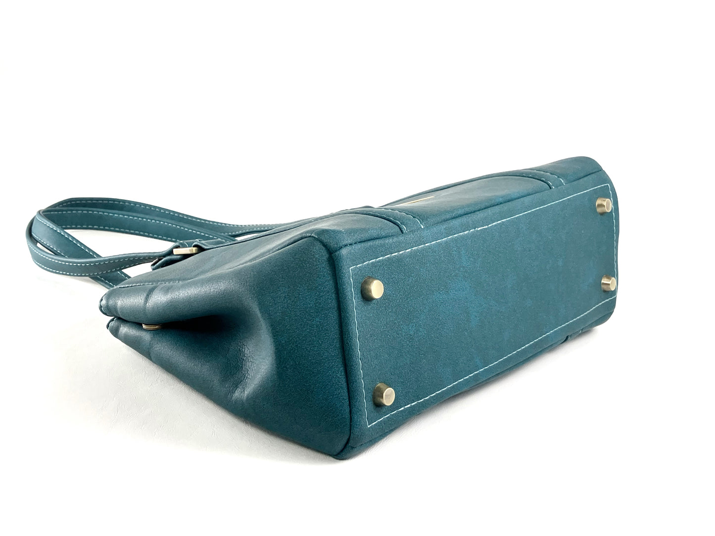 Teal Shoulder Bag – Graceful Structure with Zipper Top