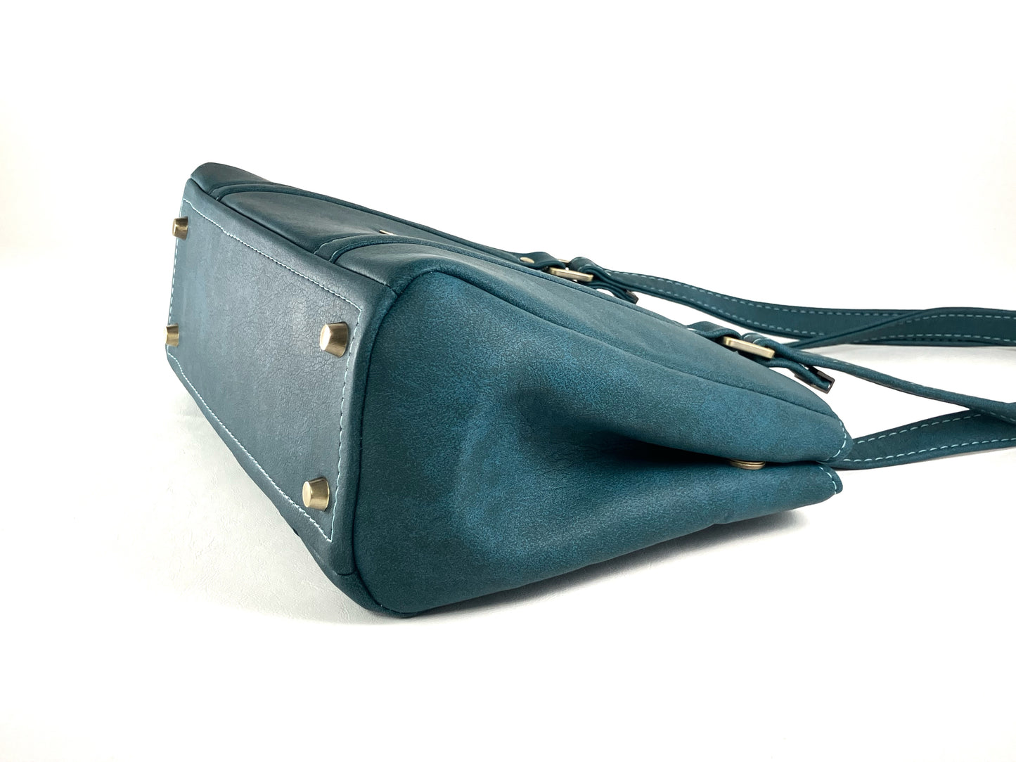 Teal Shoulder Bag – Graceful Structure with Zipper Top