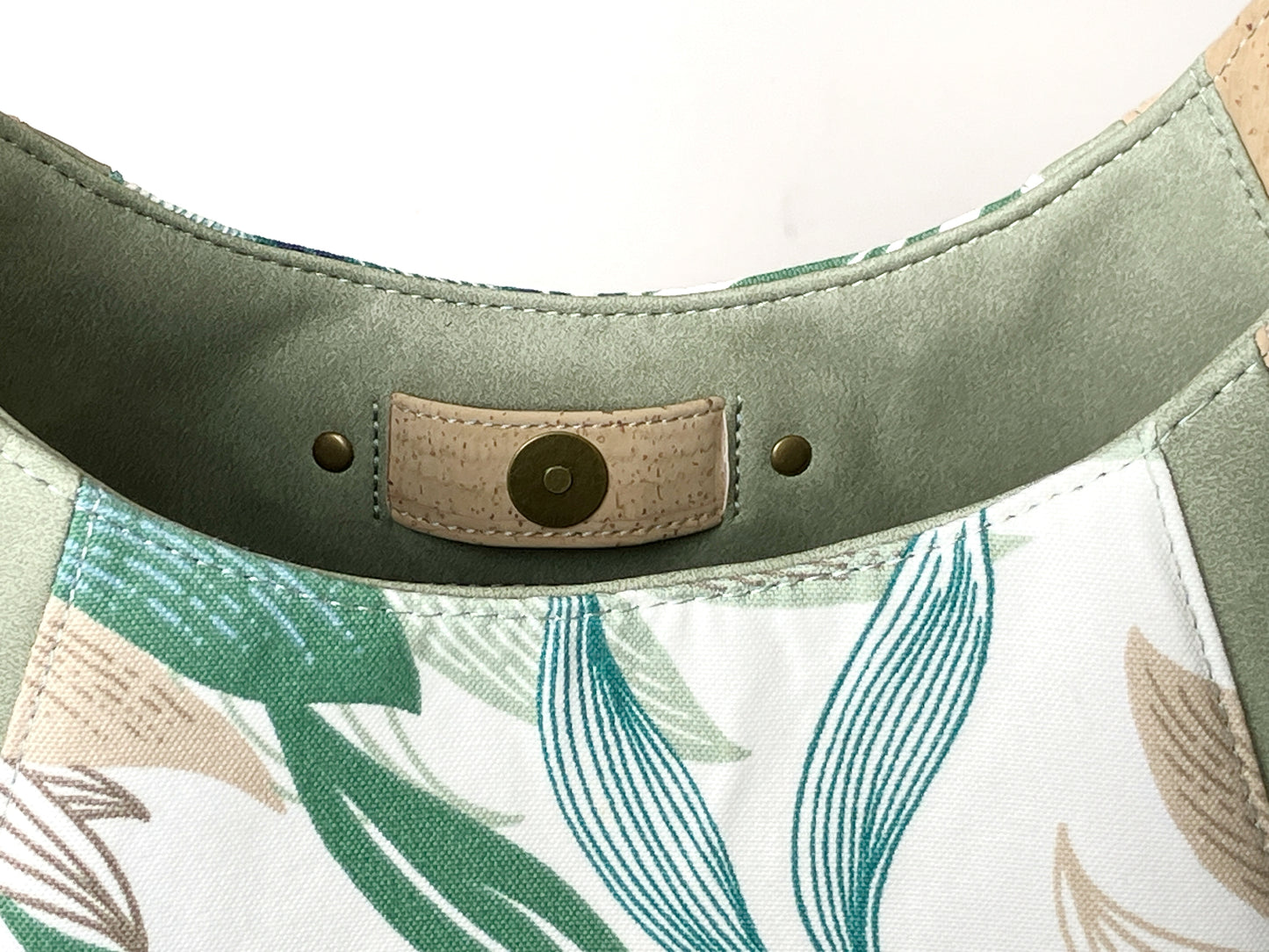 Palm Leaf Shoulder Bag – Cork and Canvas Handbag with Adjustable Strap