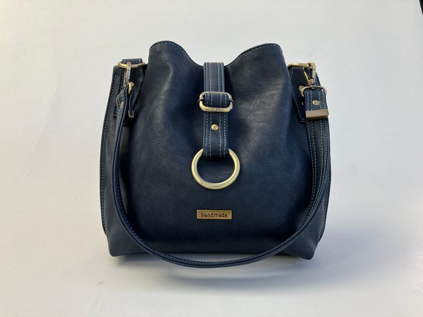 Nautical Slouchy shoulder bag in navy