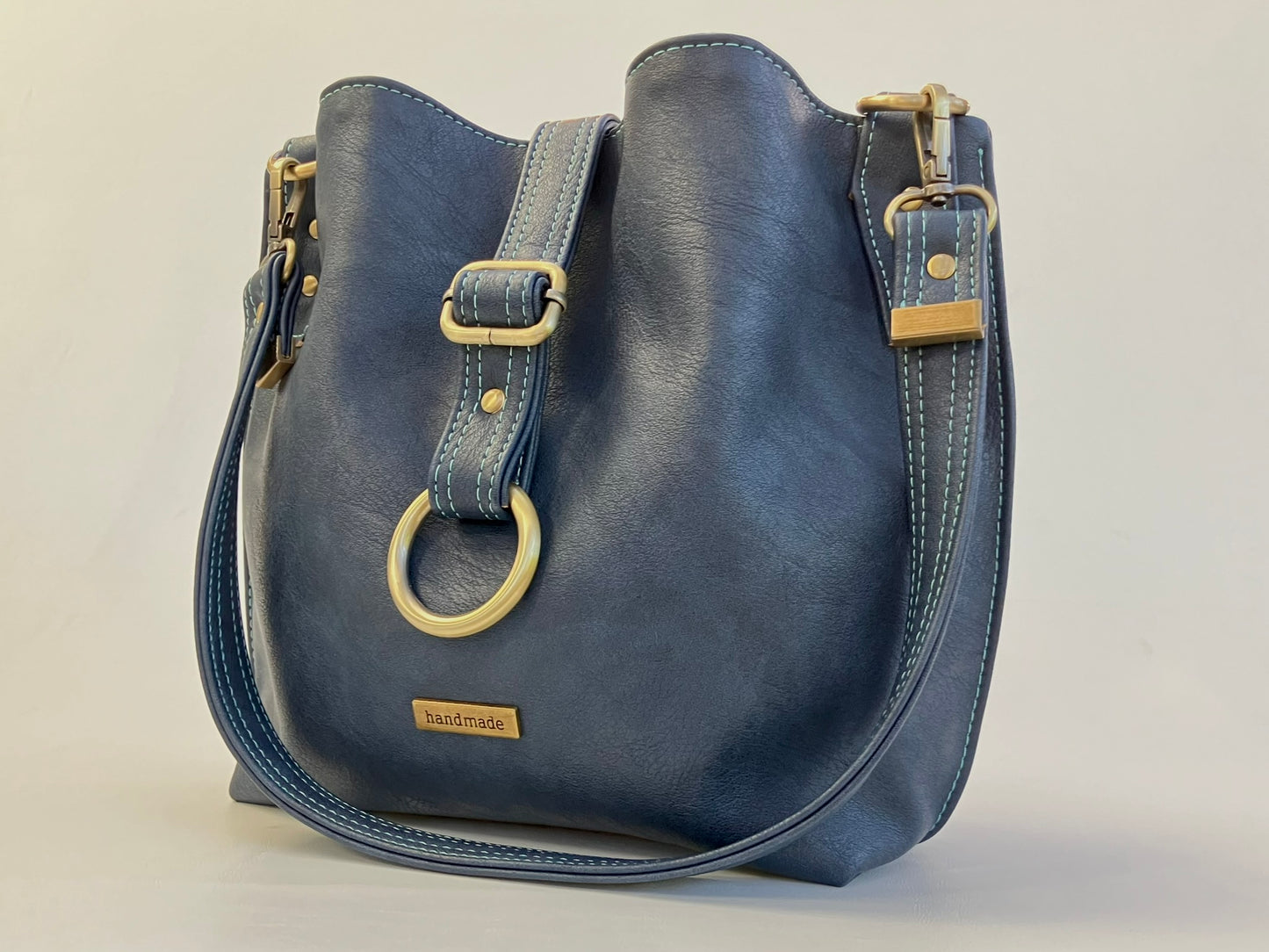 Nautical Slouchy shoulder bag in navy