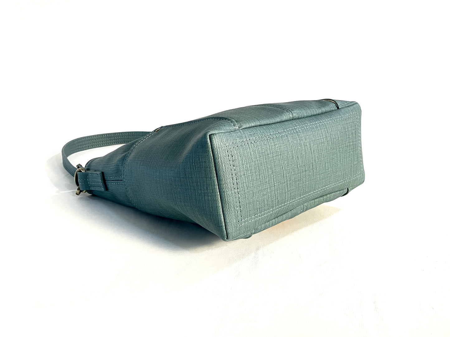 Robin's Egg Blue Shoulder Bag with Water Lily Lining