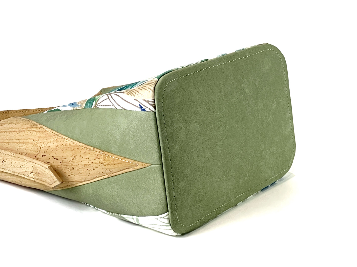 Palm Leaf Shoulder Bag – Cork and Canvas Handbag with Adjustable Strap