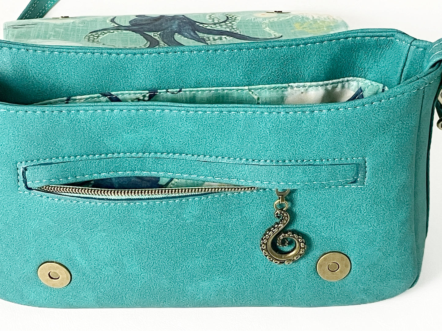 Seaspray Teal Messenger Crossbody – Octopus Lining