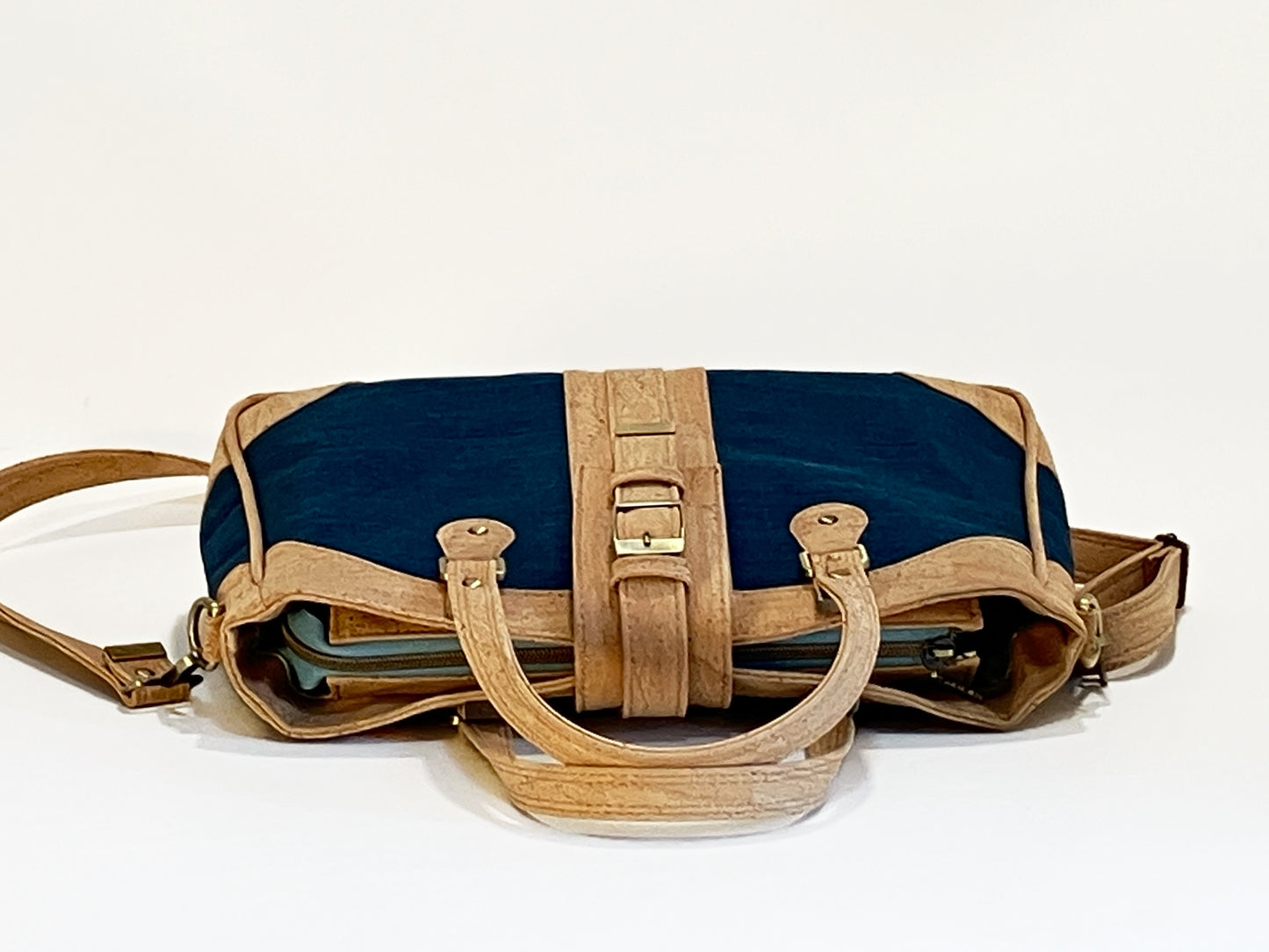 Large Crossbody bag for Laptop in Navy and Natural Cork