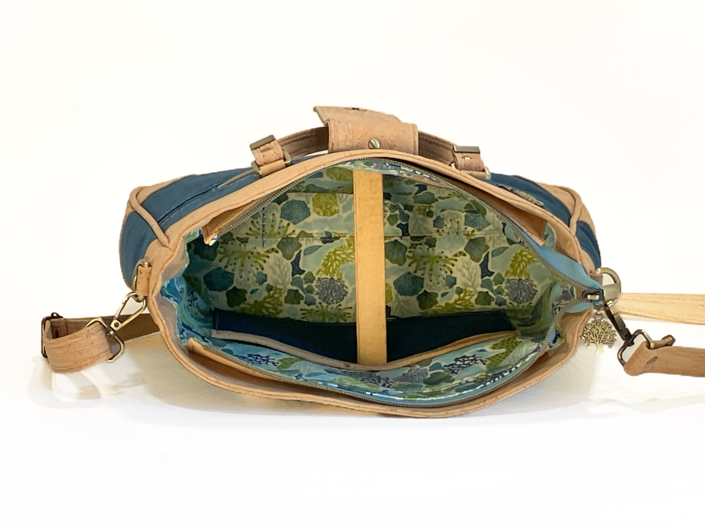 Large Crossbody bag for Laptop in Navy and Natural Cork